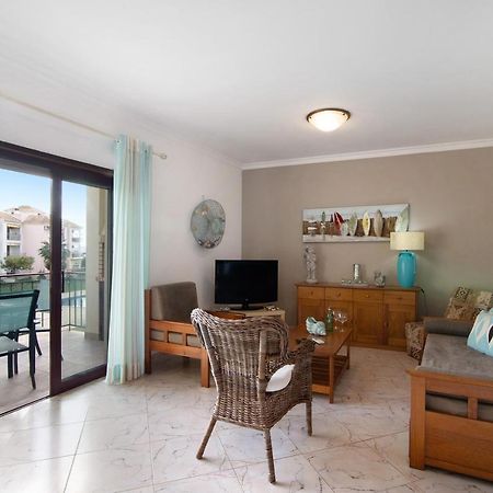 Columbus Beach Apartment กัวเตย์รา ภายนอก รูปภาพ