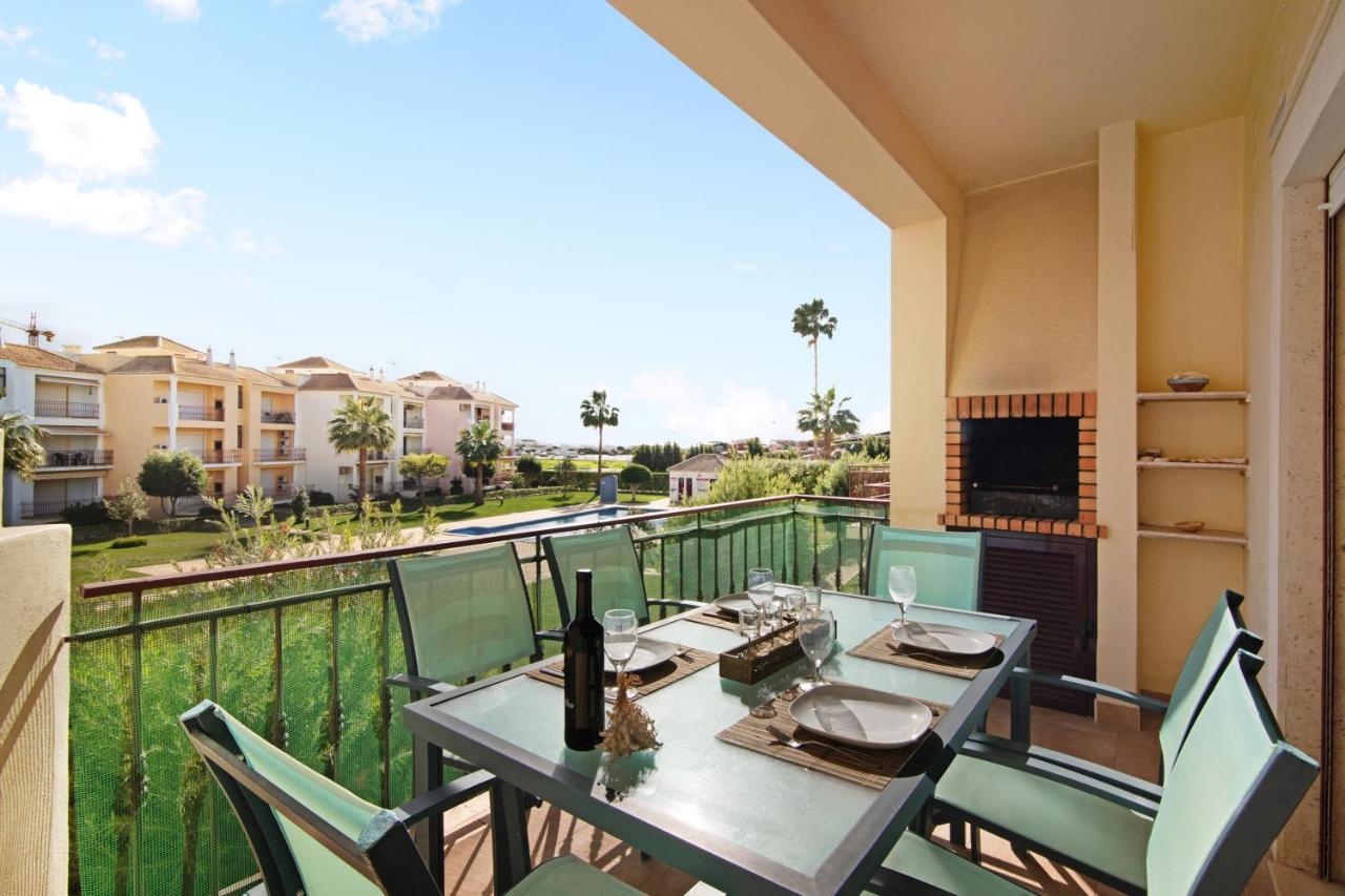 Columbus Beach Apartment กัวเตย์รา ภายนอก รูปภาพ