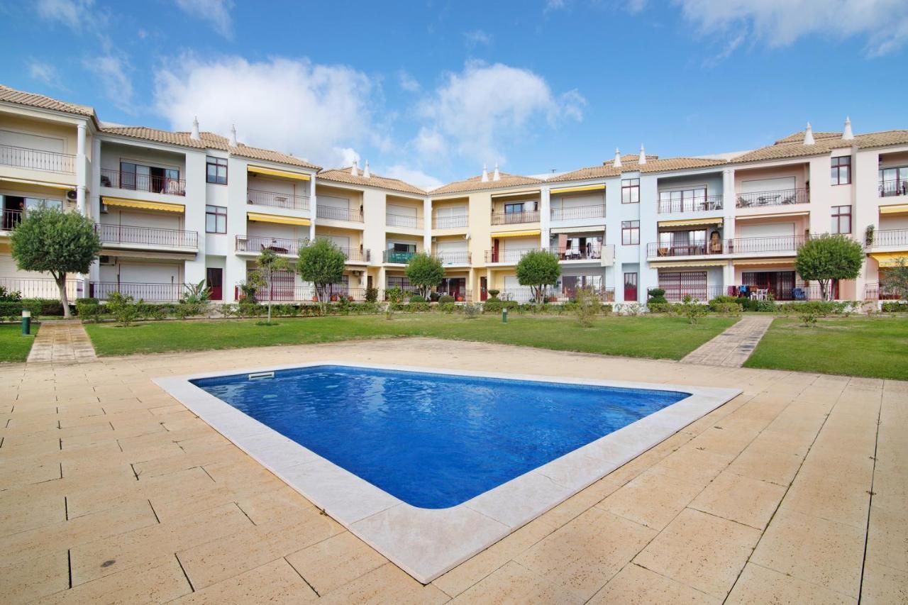 Columbus Beach Apartment กัวเตย์รา ภายนอก รูปภาพ
