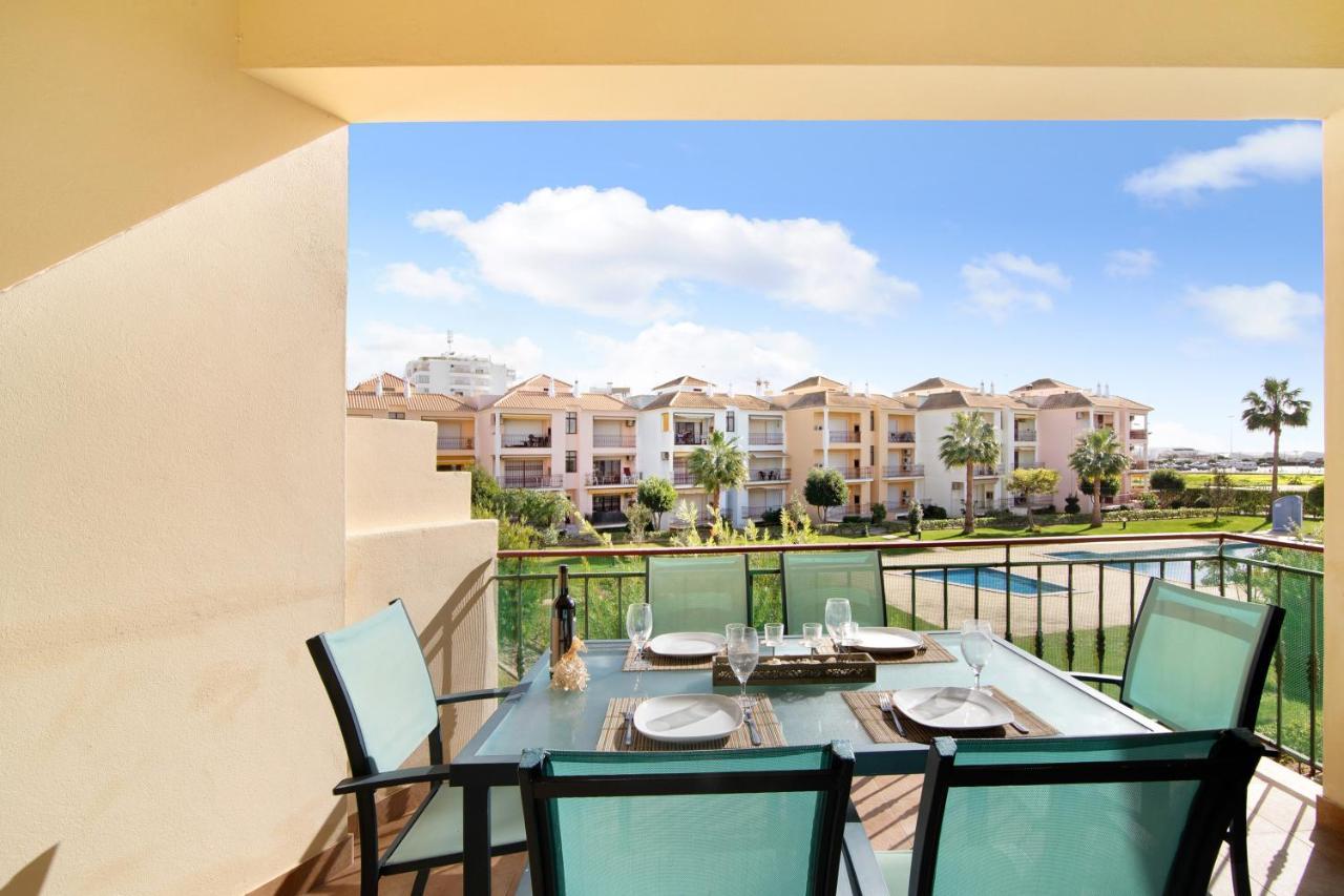Columbus Beach Apartment กัวเตย์รา ภายนอก รูปภาพ