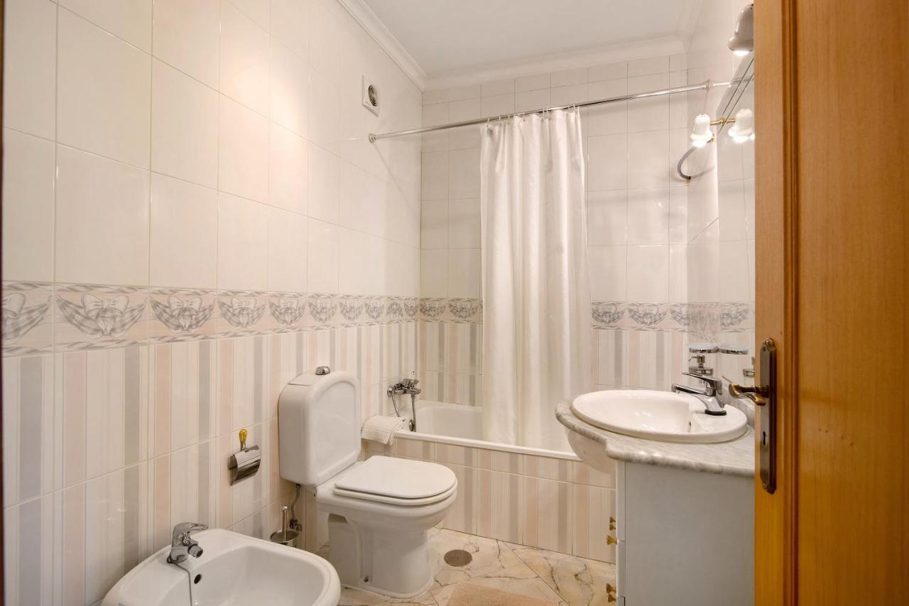Columbus Beach Apartment กัวเตย์รา ภายนอก รูปภาพ
