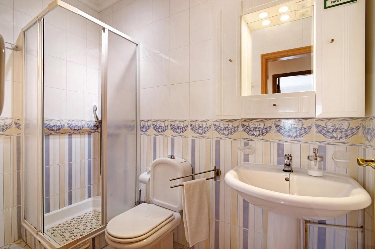 Columbus Beach Apartment กัวเตย์รา ภายนอก รูปภาพ