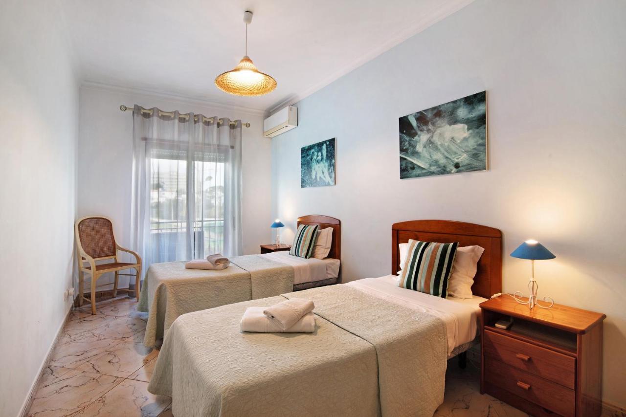 Columbus Beach Apartment กัวเตย์รา ภายนอก รูปภาพ