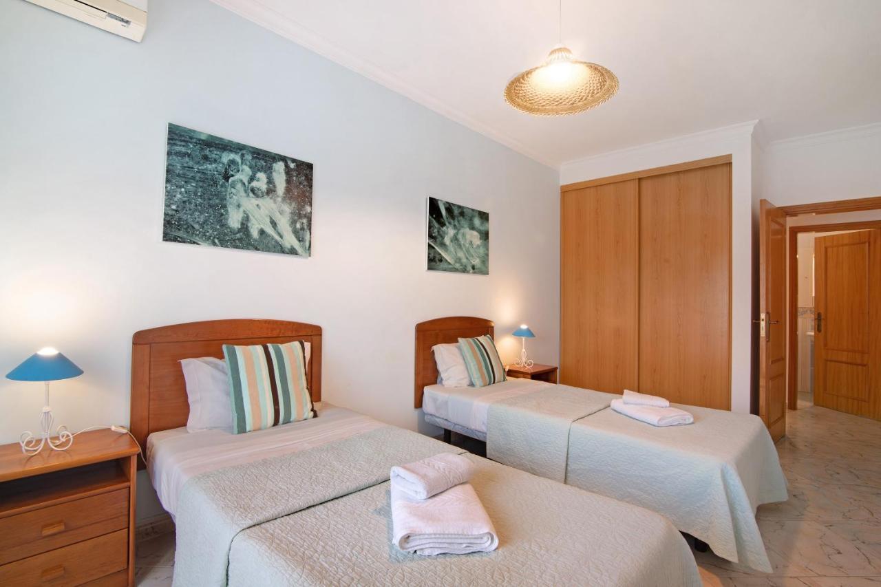 Columbus Beach Apartment กัวเตย์รา ภายนอก รูปภาพ